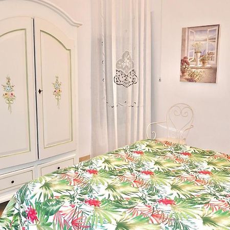 My Monopoli- Casa Dei Fiori "Orchidea" Centro Storico Hotel Екстериор снимка